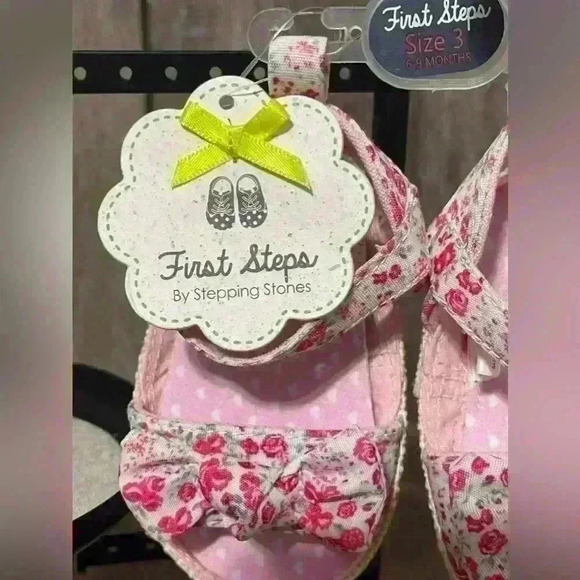 NWT First Steps Size 3 Baby Girl Sandals - Picture 3 of 3